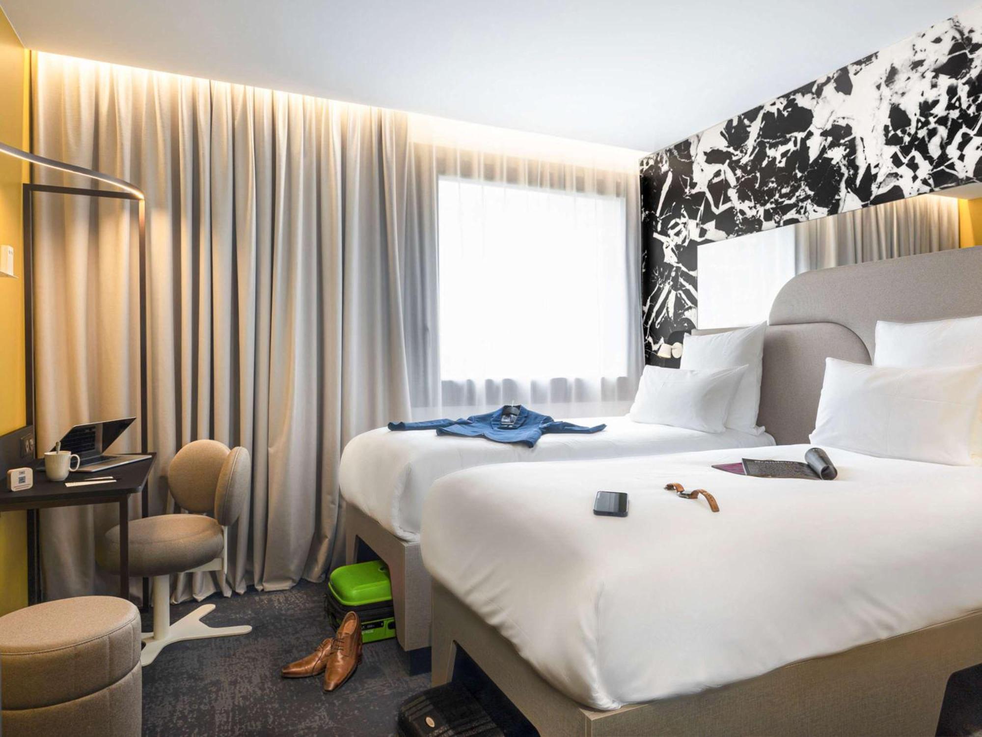 Отель Tribe Paris La Defense Esplanade Курбевуа Экстерьер фото